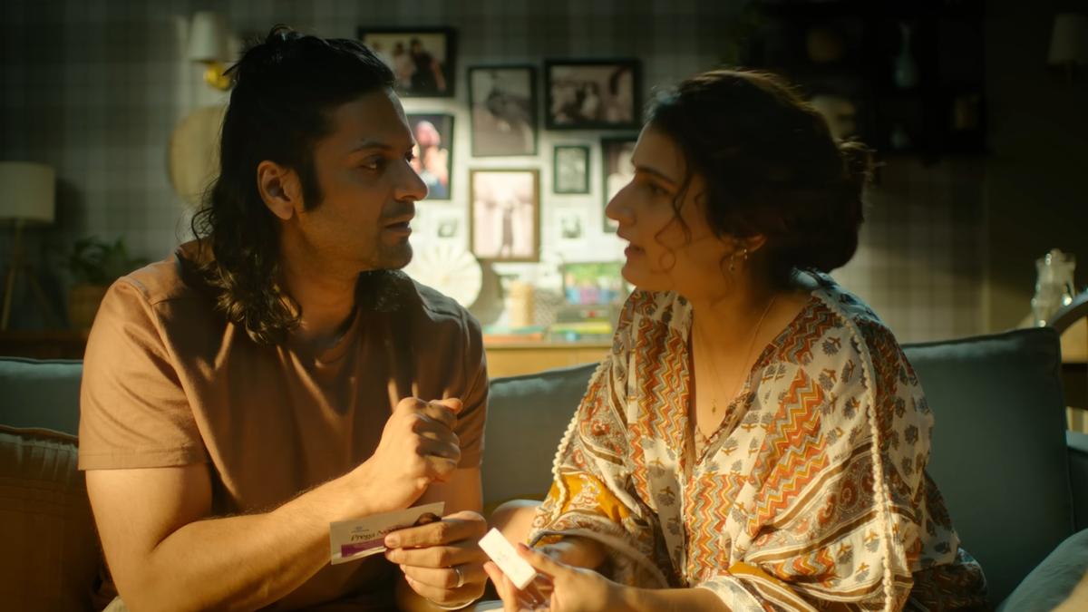 Review of the movie 'Metro ... In Dino': Anurag Basu dissects modern love with poetic enrichment